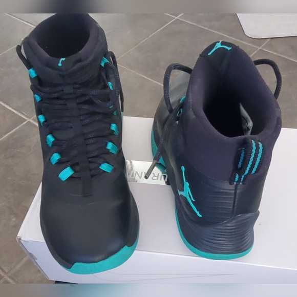 Jordan Ultra Fly 2 - Picture 4 of 9